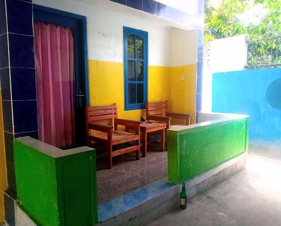 Bulan Homestay Plambi ภายนอก รูปภาพ
