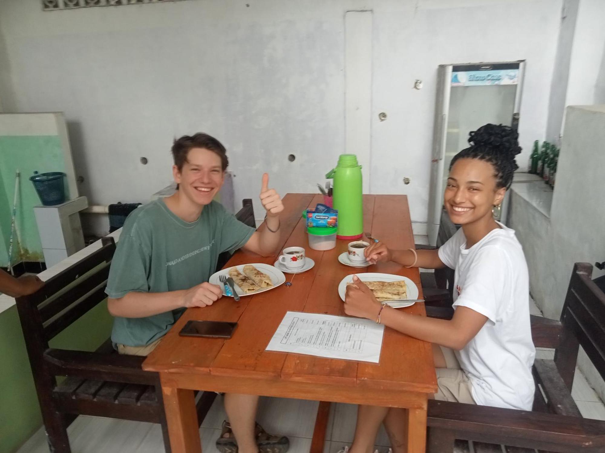 Bulan Homestay Plambi ภายนอก รูปภาพ